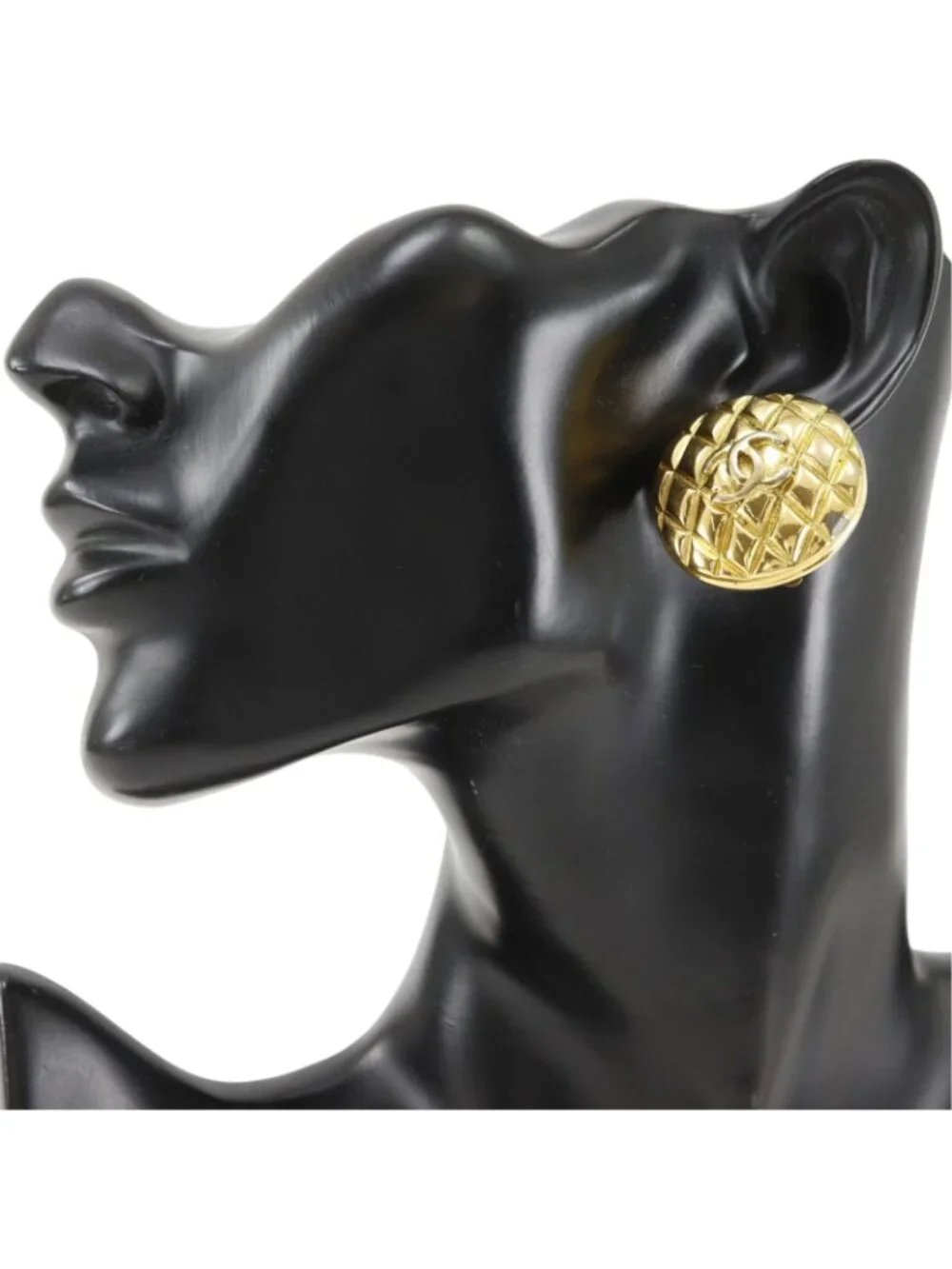Chanel CC Logo Quilted Vintage Gold Plated 25 Earrings